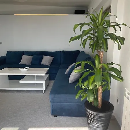 Seven Apartment