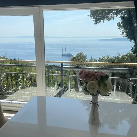 Apartment Seven *